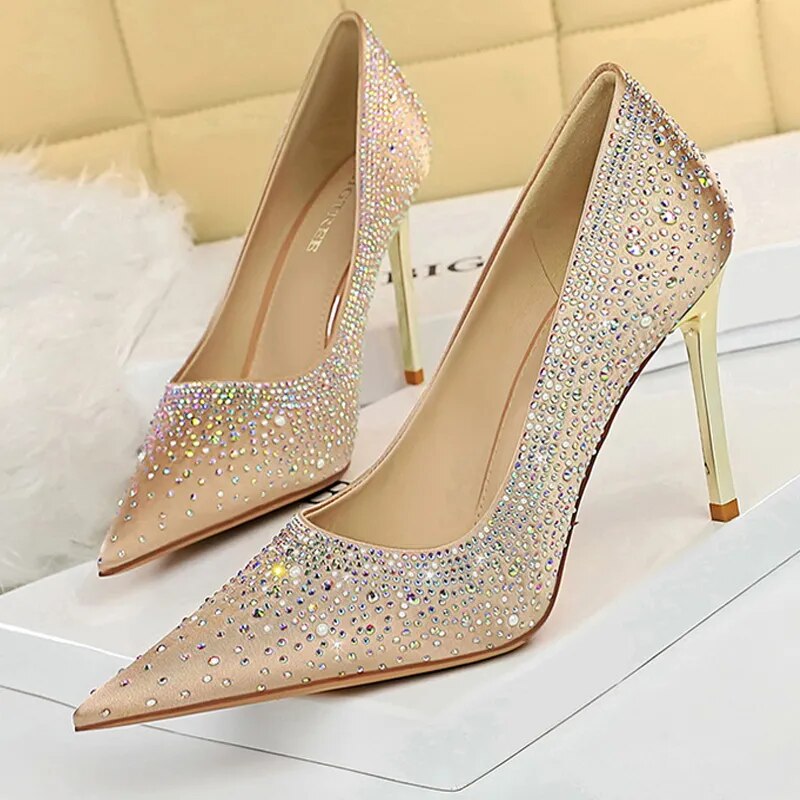 Scarpin Salto Alto Fino
