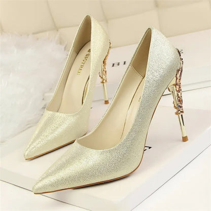 Scarpin Salto Alto Fino