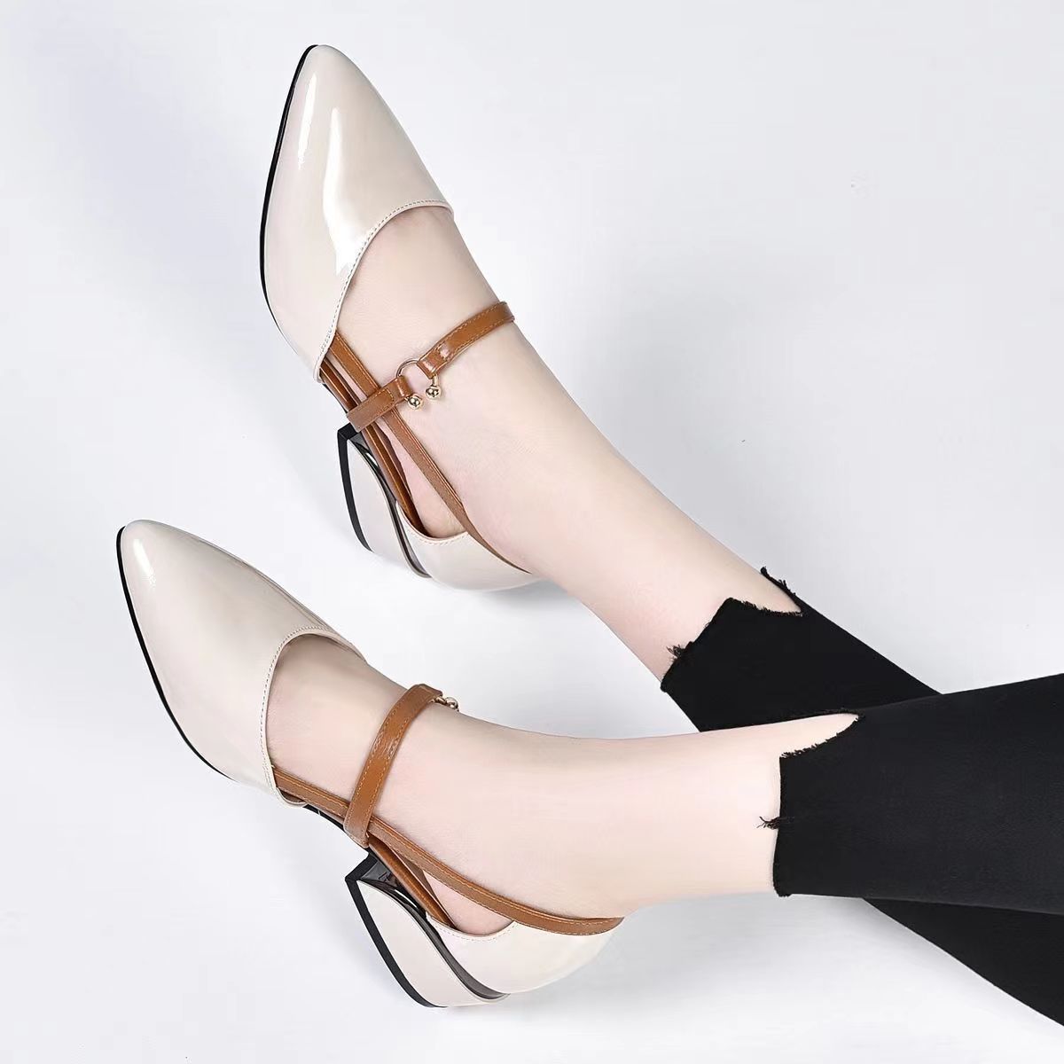 Scarpin feminino Branco