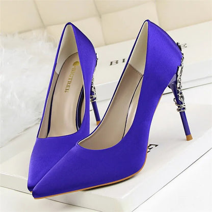 Scarpin Salto Alto Fino